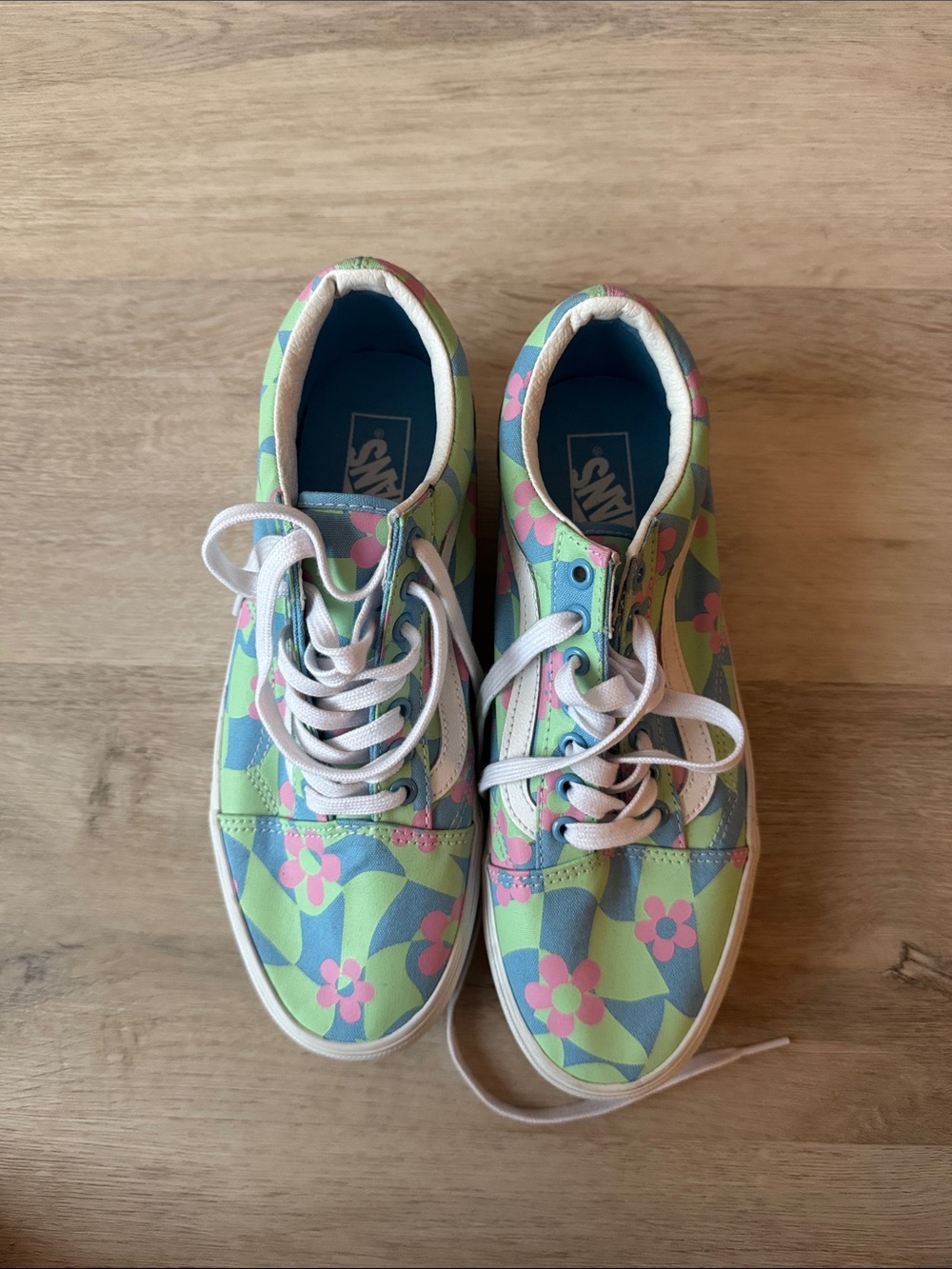 Vans Women's Low-Top Floral Sneakers in Green Pink Blue old stool stackform  8.5